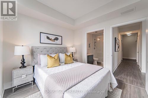 1210 - 30 Roehampton Avenue, Toronto, ON - Indoor Photo Showing Bedroom