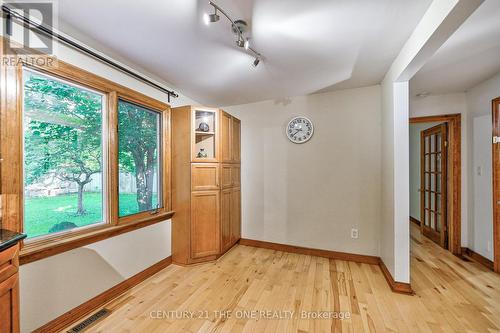 224 Park Avenue, East Gwillimbury, ON - Indoor Photo Showing Other Room