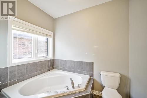 48 Manila Avenue, Markham, ON - Indoor Photo Showing Bathroom