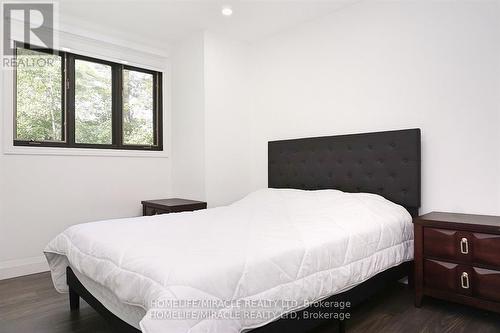 357 Britannia Road, Huntsville, ON - Indoor Photo Showing Bedroom