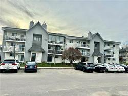 3307-110 PLAZA DR  Winnipeg, MB R3T 5R8