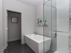 Ensuite bathroom - 