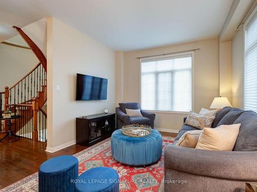 45-1701 Finch Ave, Pickering, ON - Indoor Photo Showing Living Room