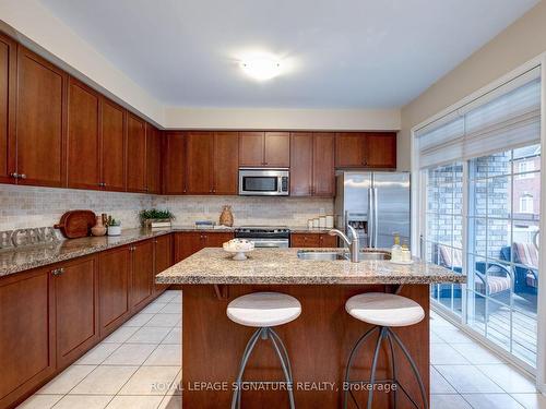 45-1701 Finch Ave, Pickering, ON - Indoor Photo Showing Kitchen With Stainless Steel Kitchen