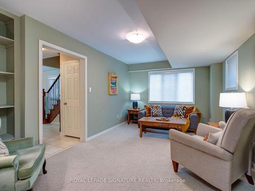 45-1701 Finch Ave, Pickering, ON - Indoor Photo Showing Living Room