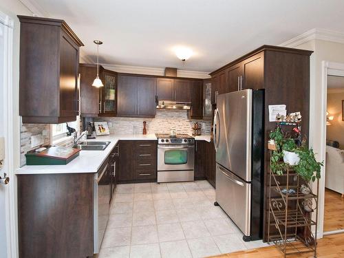 Kitchen - 2-490 Rue De La Colline, Sainte-Adèle, QC - Indoor Photo Showing Kitchen With Double Sink