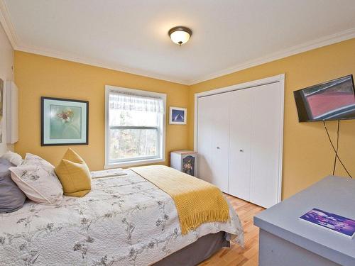 Bedroom - 2-490 Rue De La Colline, Sainte-Adèle, QC - Indoor Photo Showing Bedroom