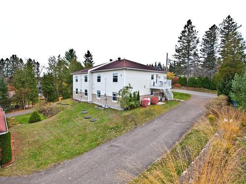 Back facade - 2-490 Rue De La Colline, Sainte-Adèle, QC - Outdoor