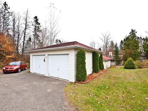 Garage - 2-490 Rue De La Colline, Sainte-Adèle, QC - Outdoor