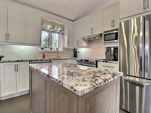 Cuisine - 184 Rue De Chambois, Québec (Beauport), QC - Indoor Photo Showing Kitchen With Upgraded Kitchen