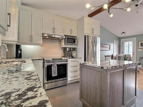 Cuisine - 184 Rue De Chambois, Québec (Beauport), QC - Indoor Photo Showing Kitchen With Upgraded Kitchen