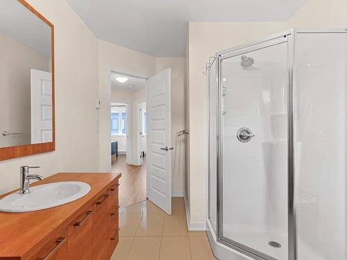 Bathroom - 14 Rue Bourget, Salaberry-De-Valleyfield, QC 