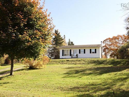 1337 Georges River Road, Georges River, NS 