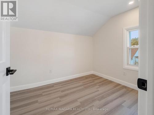 132 Waterloo Street, Fort Erie, ON - Indoor Photo Showing Other Room