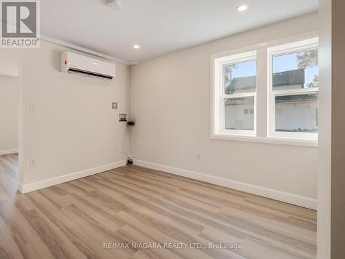 132 Waterloo Street, Fort Erie, ON - Indoor Photo Showing Other Room