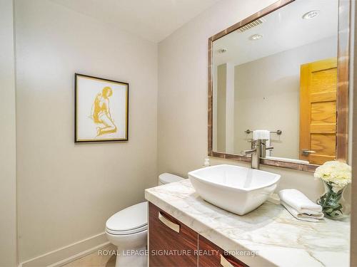 43 Snowshoe Millway N/A, Toronto, ON - Indoor Photo Showing Bathroom