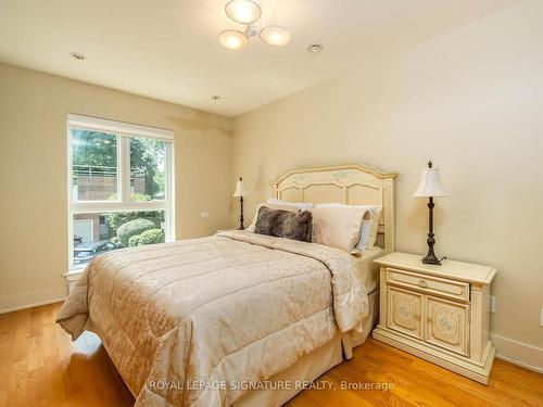 43 Snowshoe Millway, Toronto, ON - Indoor Photo Showing Bedroom