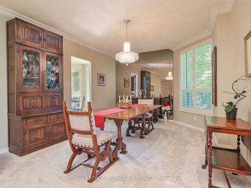 101-700 Wilson Rd, Oshawa, ON - Indoor Photo Showing Dining Room