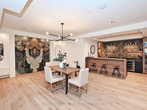 211 Kennedy St W, Aurora, ON - Indoor Photo Showing Dining Room