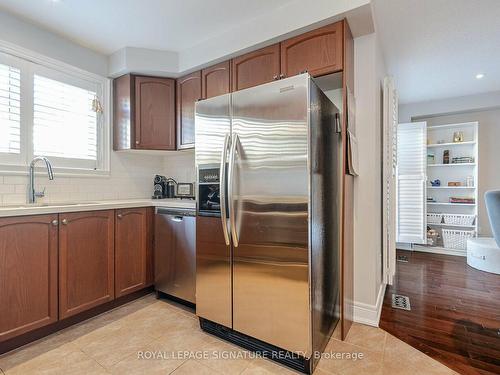 94-620 Ferguson Dr, Milton, ON - Indoor Photo Showing Kitchen