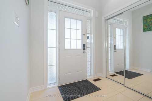 5520 Meadowcrest Avenue, Mississauga, ON - Indoor Photo Showing Other Room