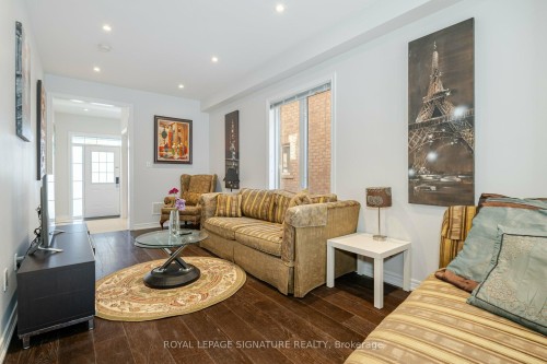 5520 Meadowcrest Avenue, Mississauga, ON - Indoor Photo Showing Living Room