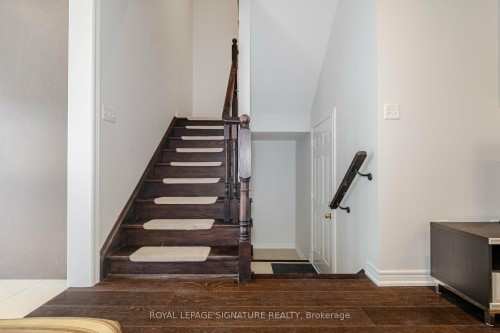 5520 Meadowcrest Avenue, Mississauga, ON - Indoor Photo Showing Other Room