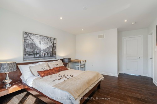 5520 Meadowcrest Avenue, Mississauga, ON - Indoor Photo Showing Bedroom