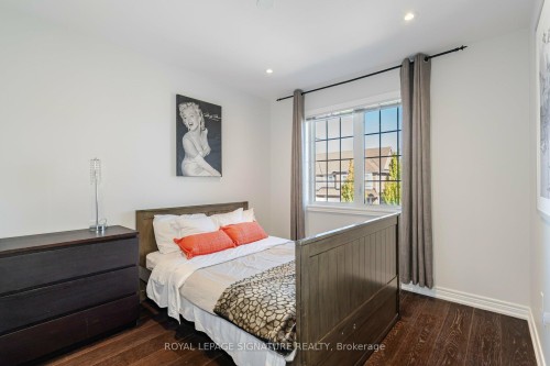 5520 Meadowcrest Avenue, Mississauga, ON - Indoor Photo Showing Bedroom
