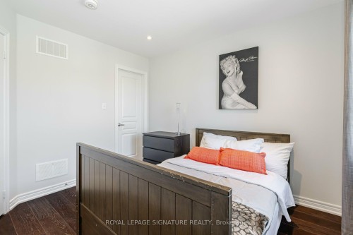 5520 Meadowcrest Avenue, Mississauga, ON - Indoor Photo Showing Bedroom