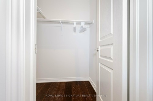 5520 Meadowcrest Avenue, Mississauga, ON - Indoor Photo Showing Other Room