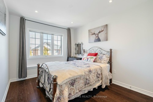 5520 Meadowcrest Avenue, Mississauga, ON - Indoor Photo Showing Bedroom