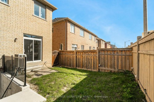 5520 Meadowcrest Avenue, Mississauga, ON - Outdoor With Exterior