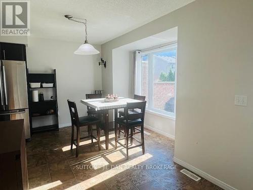 56 - 1600 Mickleborough Drive, London, ON - Indoor Photo Showing Dining Room