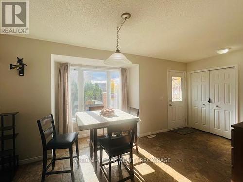 56 - 1600 Mickleborough Drive, London, ON - Indoor Photo Showing Dining Room