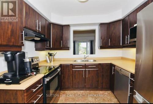 56 - 1600 Mickleborough Drive, London, ON - Indoor Photo Showing Kitchen With Double Sink