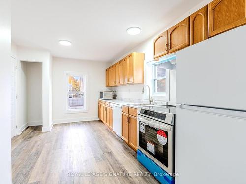 Upper-152 Murray St, Brantford, ON - Indoor Photo Showing Kitchen