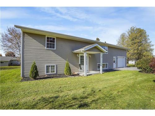 16 Southampton Crt, Hartland, NB 