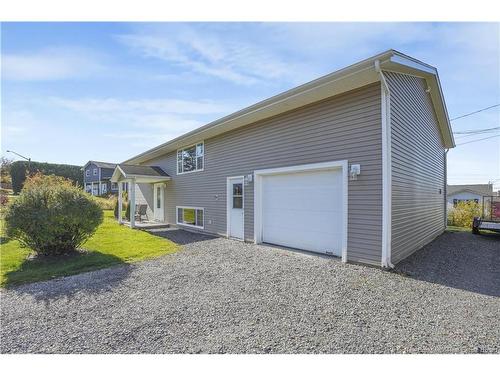 16 Southampton Crt, Hartland, NB 