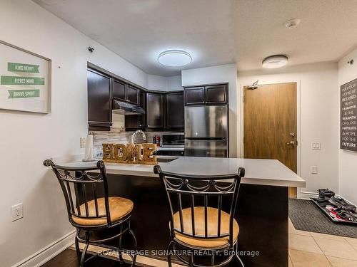 119-3070 Rotary Way, Burlington, ON - Indoor Photo Showing Kitchen