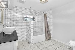 Bedroom2 Ensuite - 