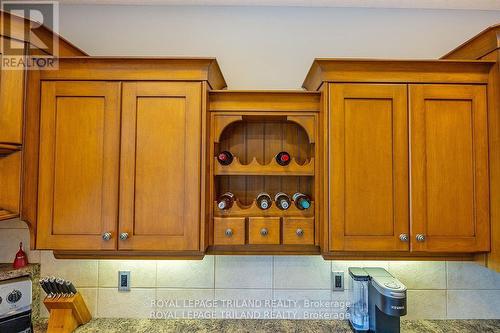 337 Plane Tree Drive, London, ON - Indoor Photo Showing Kitchen