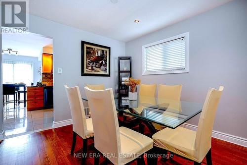 5380 Floral Hill Crescent, Mississauga, ON - Indoor Photo Showing Dining Room