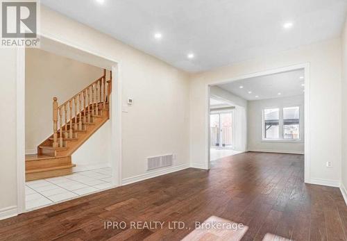 7049 Graydon Court, Mississauga, ON - Indoor Photo Showing Other Room