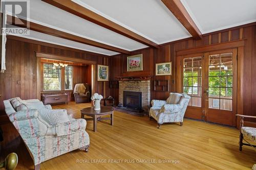 3175 Lakeshore Road W, Oakville, ON - Indoor Photo Showing Living Room With Fireplace