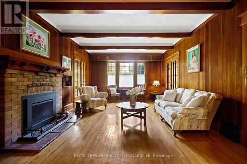 3175 Lakeshore Road W, Oakville, ON - Indoor Photo Showing Living Room With Fireplace