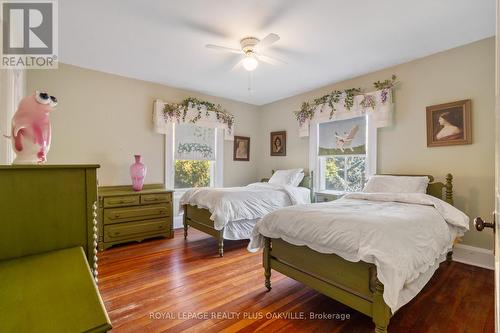 3175 Lakeshore Road W, Oakville, ON - Indoor Photo Showing Bedroom