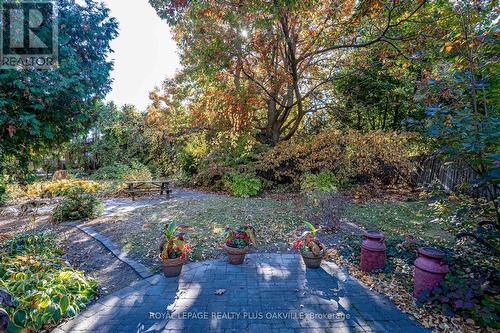 3175 Lakeshore Road W, Oakville, ON - Outdoor