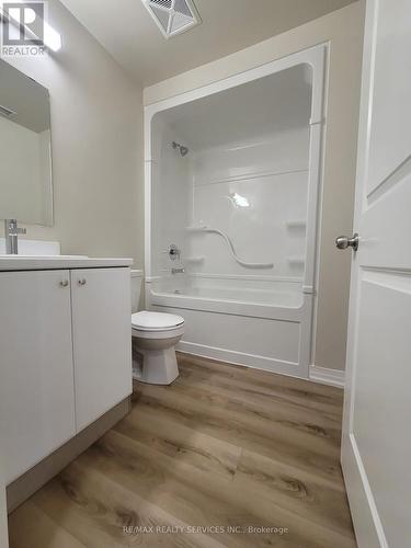 120 - 50 Herrick Avenue, St. Catharines, ON - Indoor Photo Showing Bathroom