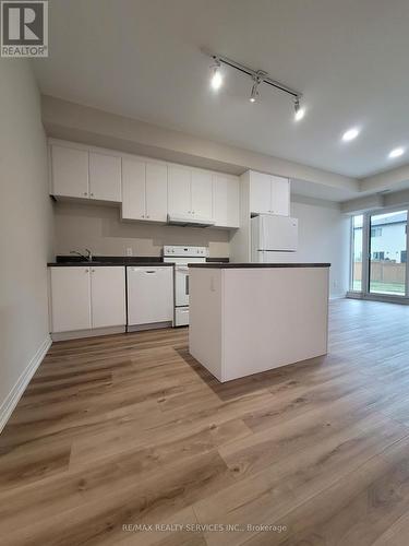 120 - 50 Herrick Avenue, St. Catharines, ON - Indoor Photo Showing Kitchen